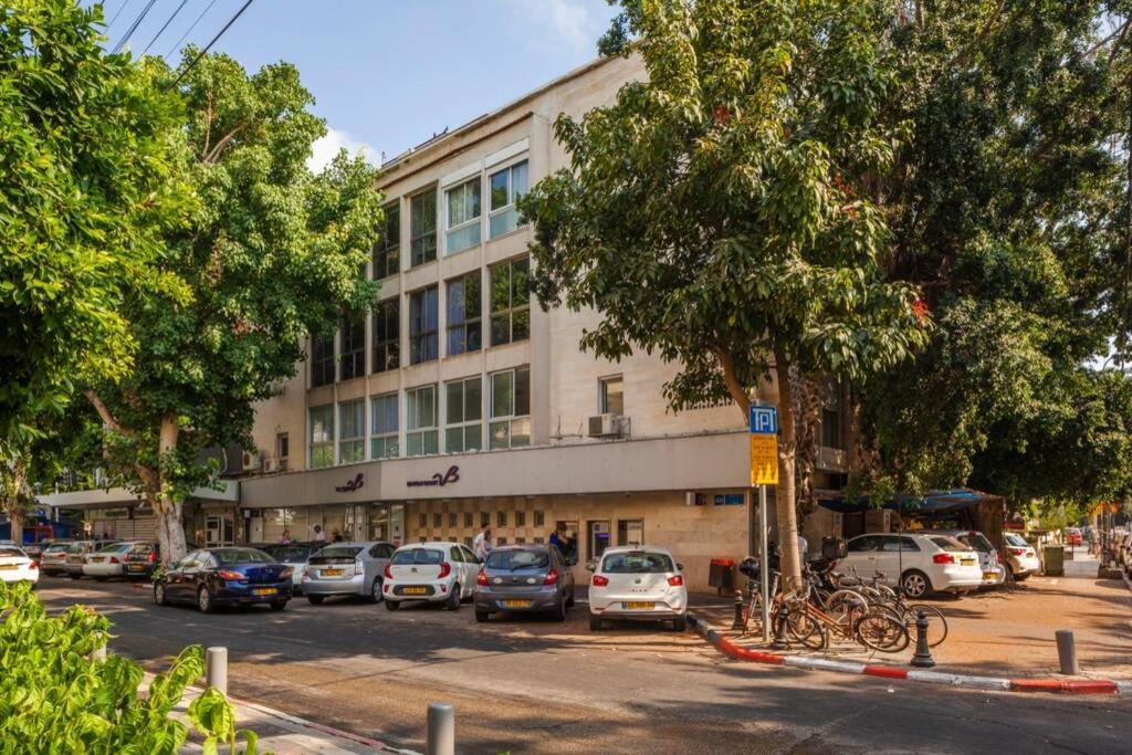 Big Apartment Next To Gordon Beach Plus Free Parking Tel Aviv Eksteriør billede